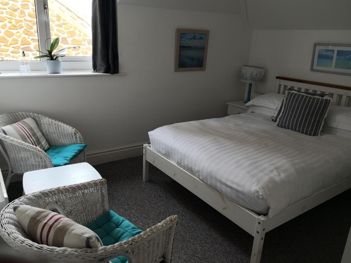 Sunset Guest House Hunstanton Bagian luar foto A room at the hotel
